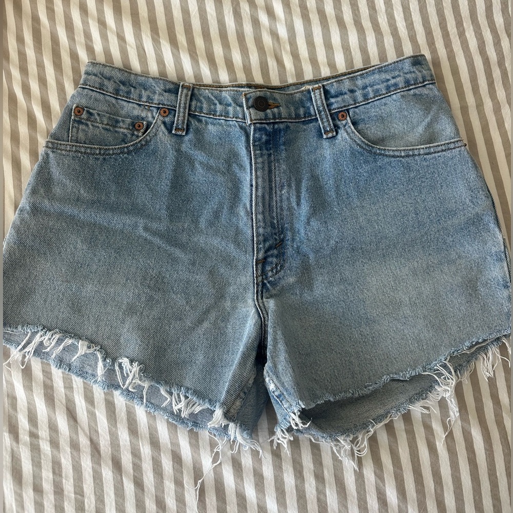 Levi 550s relaxed fit cutoff jean shorts
